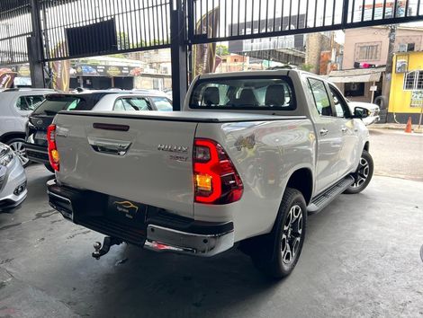 Toyota NOVO HILUX SRV 4X4  2025