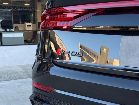 Audi RS Q8 4.0 Bi-TB V8 FSI Quattro Tiptronic