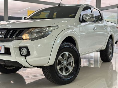 Mitsubishi L200 Triton Sport HPE 2.4 CD Diesel Aut.