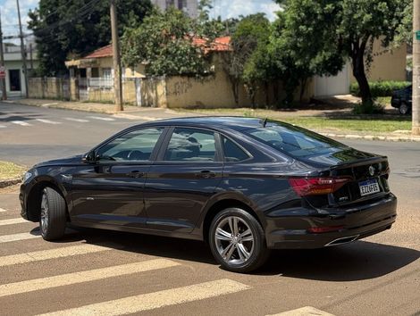 VolksWagen JETTA R-Line 250 TSI 1.4 Flex 16V Aut.