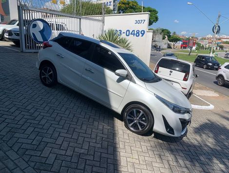 Toyota YARIS XLS 1.5 Flex 16V 5p Aut.