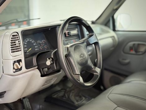 Chevrolet Silverado DLX 4.2 Diesel