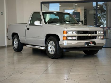 Chevrolet Silverado DLX 4.2 Diesel