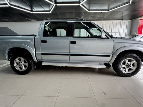 Chevrolet S10 P-Up Tornado 2.8 TDI 4x2/4x4 CD Dies