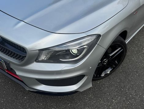 Mercedes CLA-250 Sport 4MATIC 2.0 16V 211cv Aut.