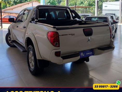 Mitsubishi L200 Triton HLS 2.4 Flex 16V CD Mec.