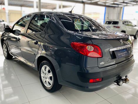 Peugeot 207 Sedan Passion XR 1.4 Flex 8V 4p