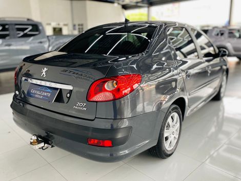 Peugeot 207 Sedan Passion XR 1.4 Flex 8V 4p