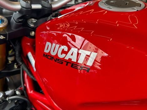 Ducati MONSTER 1200 S