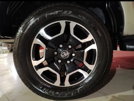Toyota Hilux CD SRV 4x2 2.7 Flex 16V Aut.