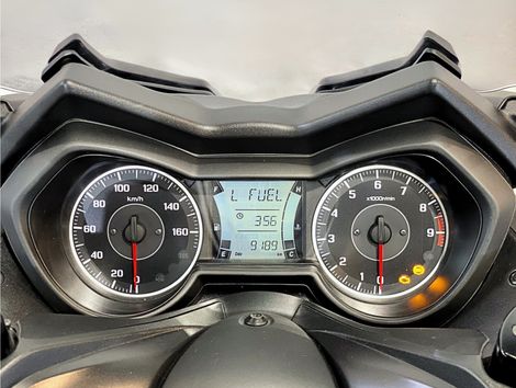 YAMAHA XMAX 250 ABS