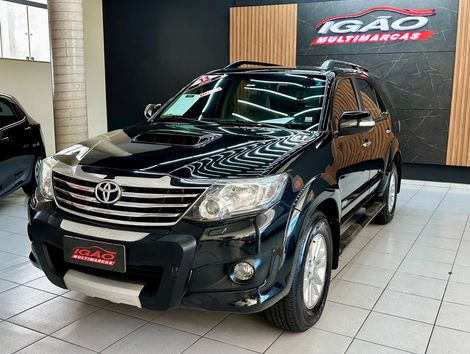 Toyota Hilux SW4 SRV D4-D 4x4 3.0 TDI Dies. Aut