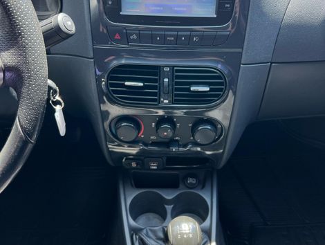 Fiat Strada Freedom 1.4 Flex 8V CD