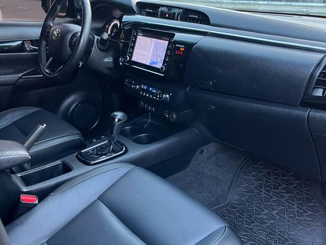 Toyota Hilux CD SRX 4x4 2.8 TDI 16V Diesel Aut.