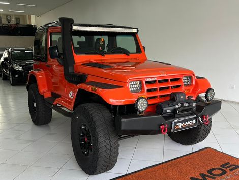 Troller T-4 4x4 2.8 TB Int. Cap. Rígida Diesel