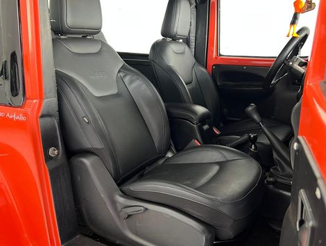 Troller T-4 4x4 2.8 TB Int. Cap. Rígida Diesel