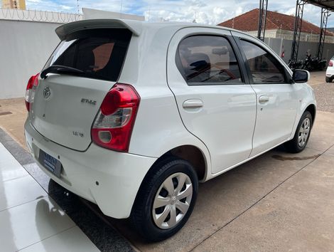 Toyota ETIOS XS  1.3 Flex 16V 5p Mec.