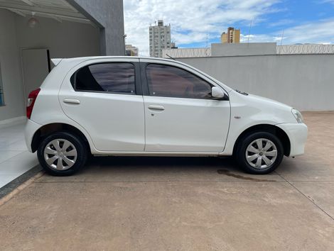 Toyota ETIOS XS  1.3 Flex 16V 5p Mec.