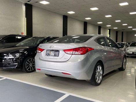 Hyundai Elantra GLS 1.8 16V Aut.