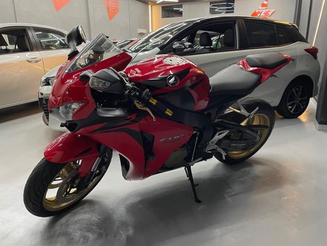 HONDA CBR 1000 RR Fireblade