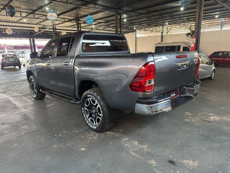 Toyota Hilux CD SRV 4x2 2.7 Flex 16V Aut.