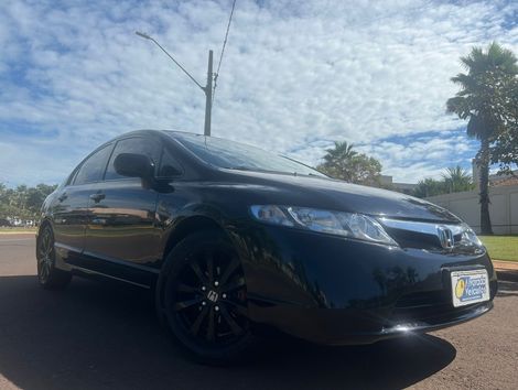 Honda Civic Sedan LXS 1.8/1.8 Flex 16V Aut. 4p