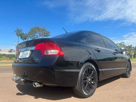 Honda Civic Sedan LXS 1.8/1.8 Flex 16V Aut. 4p