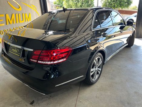 Mercedes E-250 CGI Avantgarde 2.0 TB 211cv Aut.