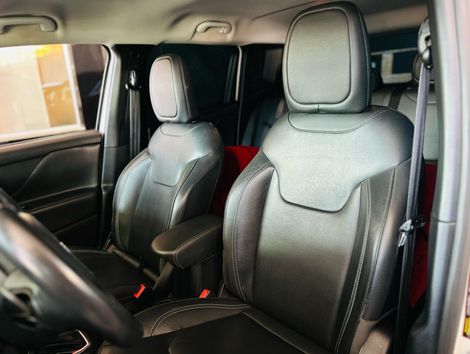 Jeep Renegade Longitude 1.8 4x2 Flex 16V Aut.