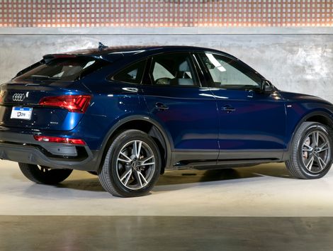 Audi Q5 SB P Black. 2.0 TFSIe S.Tr. Qt (Hib.)