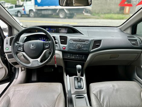 Honda Civic Sedan LXR 2.0 Flexone 16V Aut. 4p