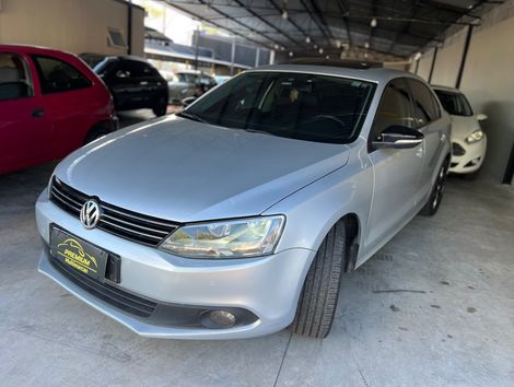 VolksWagen JETTA Comfortline 2.0 T.Flex 8V 4p Tipt.