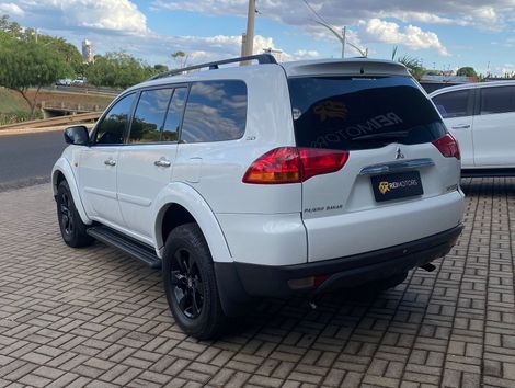 Mitsubishi Pajero DAKAR/HPE 3.5 4x4 Flex 5p Aut.