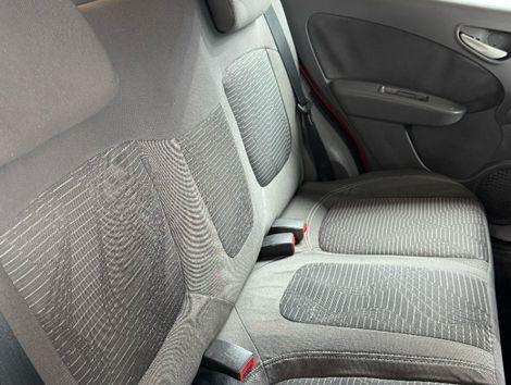 Fiat Palio Attractive 1.0 8V (Flex)
