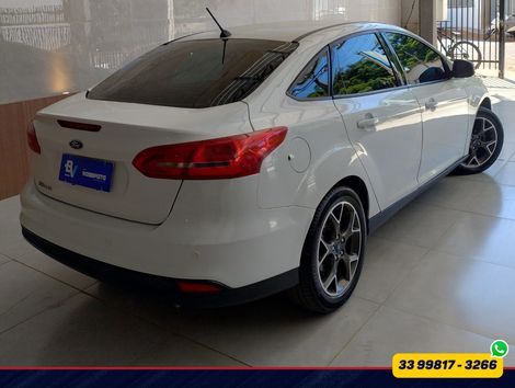 Ford Focus 2.0 16V/SE/SE Plus Flex 5p Aut.