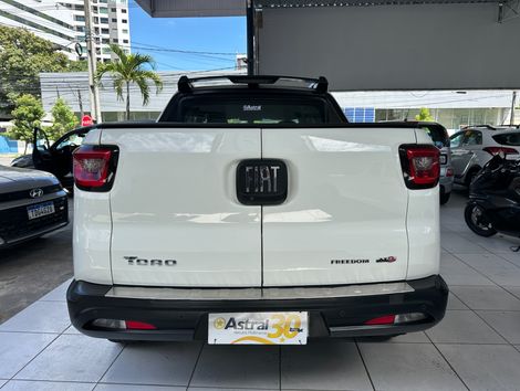 Fiat Toro Freedom 1.8 16V Flex Aut.