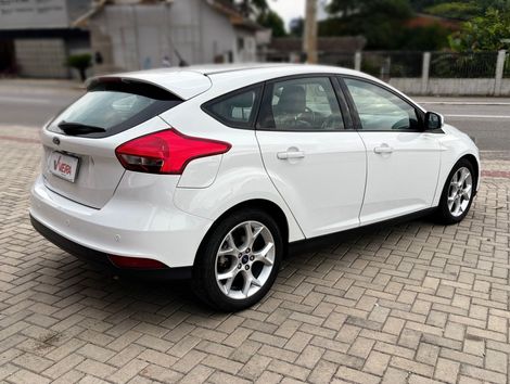 Ford Focus 1.6 S/SE/SE Plus Flex 8V/16V  5p