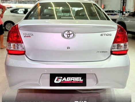Toyota ETIOS PLATINUM Sed. 1.5 Flex 16V 4p Aut.