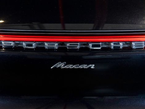 Porsche Macan 2.0 Turbo