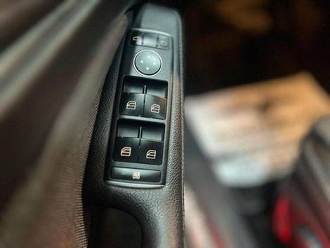 Mercedes 1.6 CGI FLEX STYLE 7G-DCT