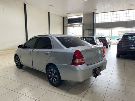 Toyota ETIOS PLATINUM Sed. 1.5 Flex 16V 4p Aut.