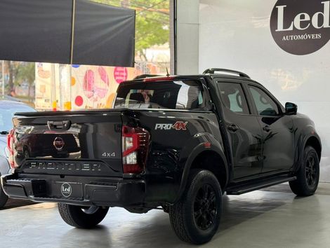 Nissan Frontier PRO4X CD 4x4 2.3 Bi-TB Die. Aut