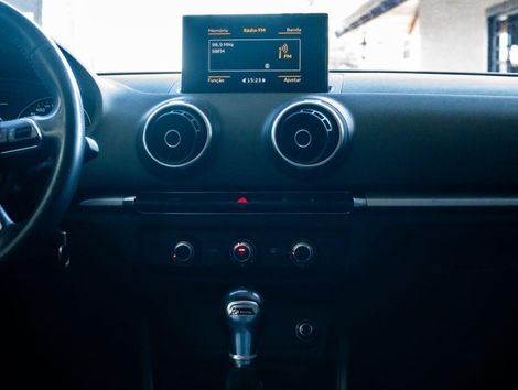 Audi A3 Sedan 1.4/ Attra. 16V TB FSI S-tronic