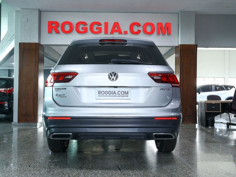 VolksWagen TIGUAN Allspac Comf 250 TSI 1.4 Flex