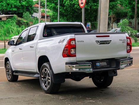 Toyota Hilux CD SRX 4x4 2.8 TDI 16V Diesel Aut.