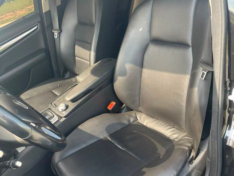 Mercedes C-180 CGI Sport 1.6 TB 16V 156cv Aut.