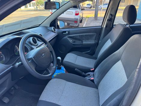 Ford Fiesta Sed. 1.6 8V Flex 4p
