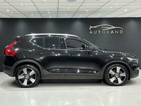 Volvo XC 40 T-5 MOMENTUM 2.0 252cv AWD