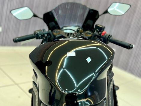 YAMAHA YZF R-3 321/ABS
