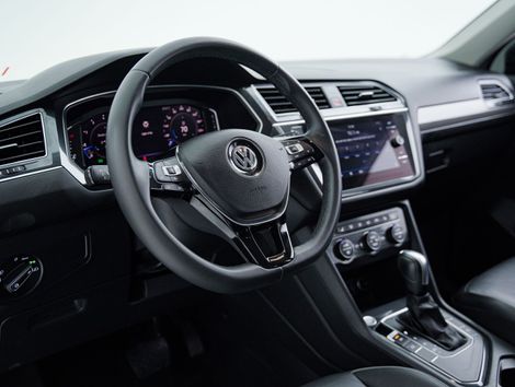 VolksWagen TIGUAN Allspac Comf 250 TSI 1.4 Flex